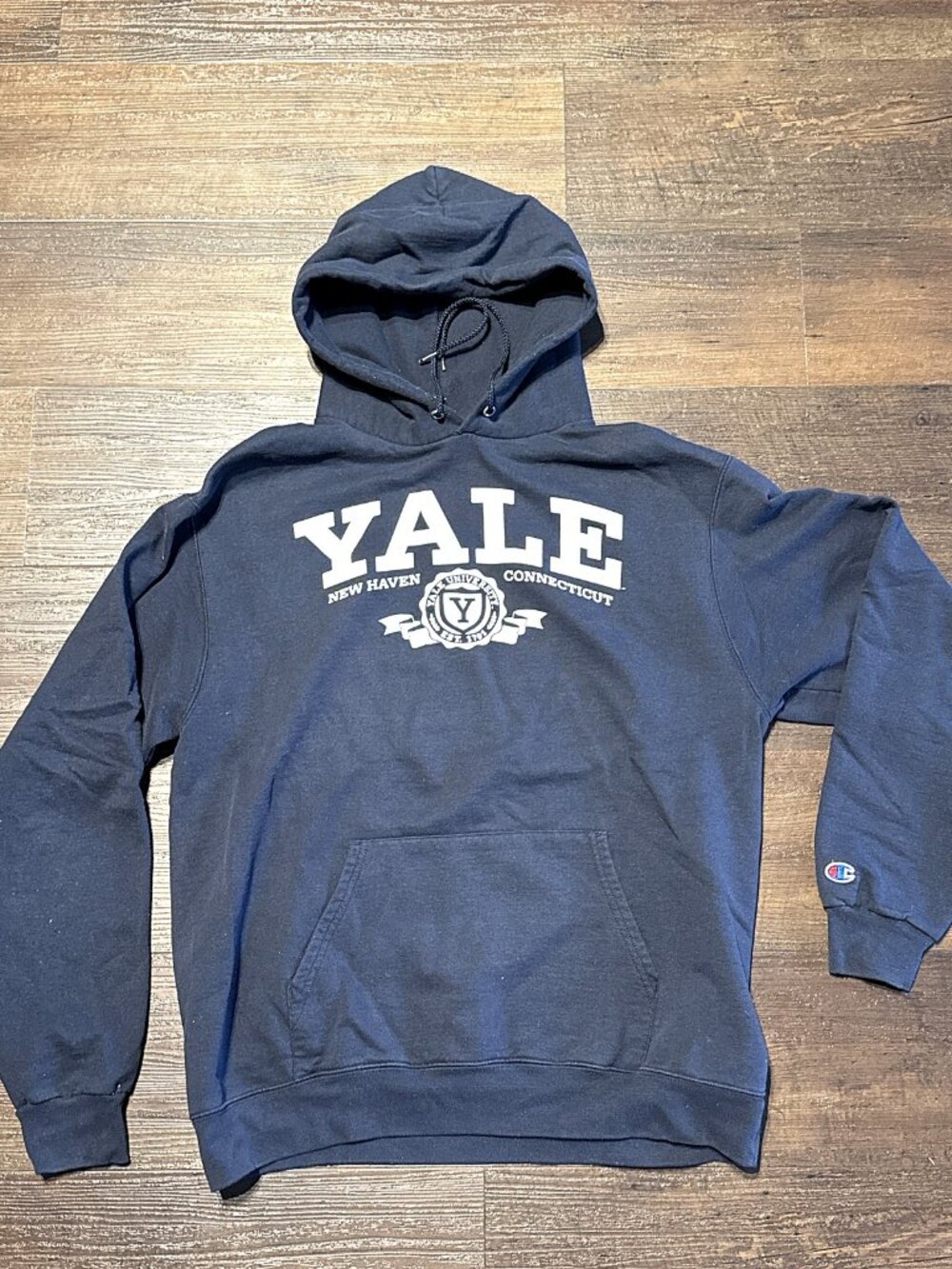 Champion Yale University Hoodie Mens L Navy Ivy League Collegiate Sweatshirt